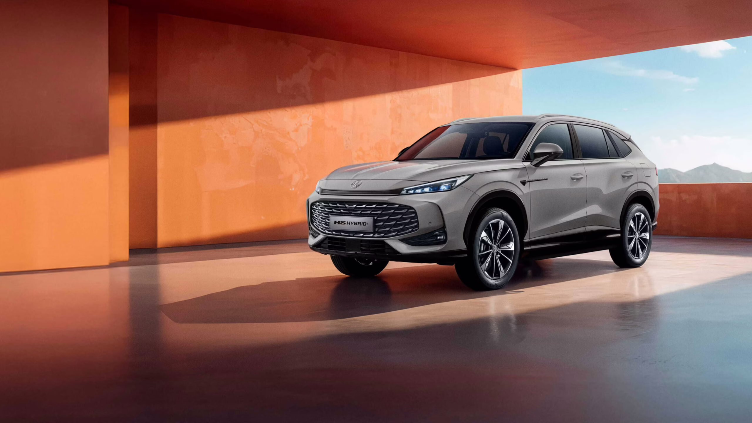 MG HS Hybrid+